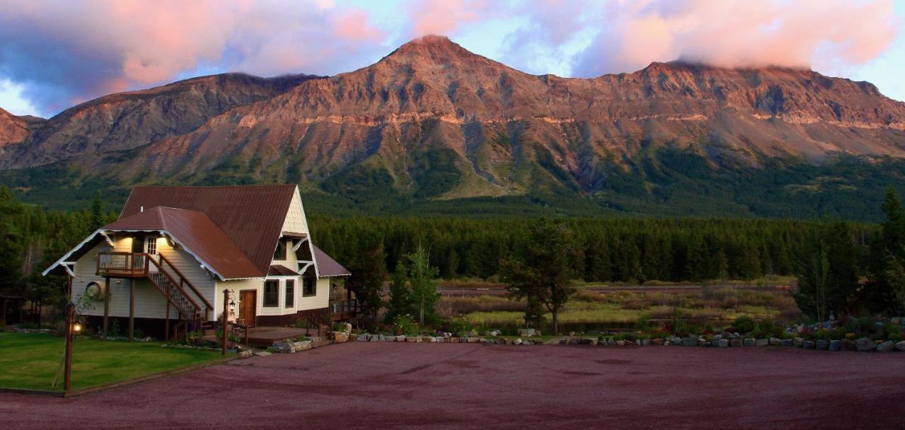 Summit Mountain Lodge And Steakhouse East Glacier Park Village Kültér fotó