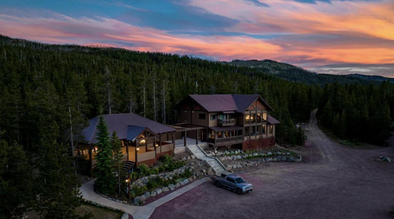 Summit Mountain Lodge And Steakhouse East Glacier Park Village Kültér fotó
